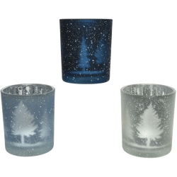 3 candle holders with christmas tree